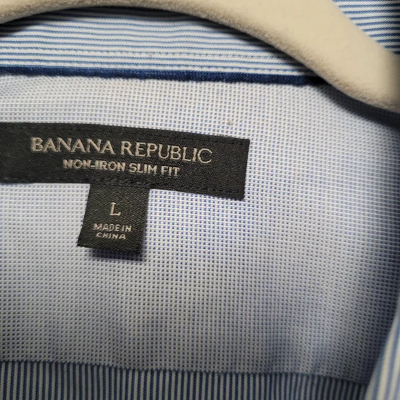 Banana Republic Blue Dress Shirt Classic Cotton - Picture 2 of 3